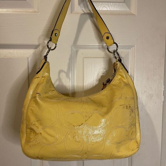 Coach patent leather yellow stitch logo shoulder bag with silver tone hardwares - Picture 12 of 14